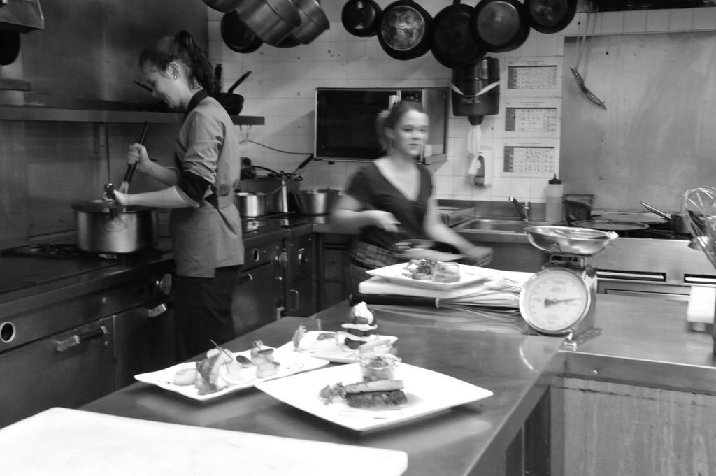 Logis Hotel Le Prieure Saint-Marcel  エクステリア 写真