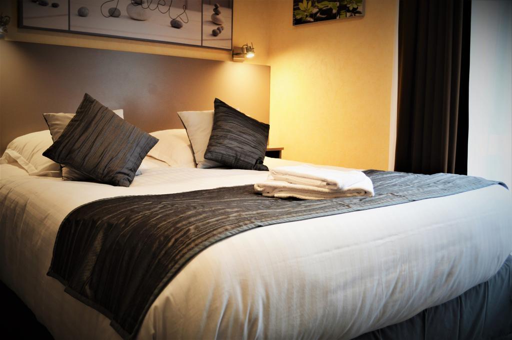 Logis Hotel Le Prieure Saint-Marcel  エクステリア 写真